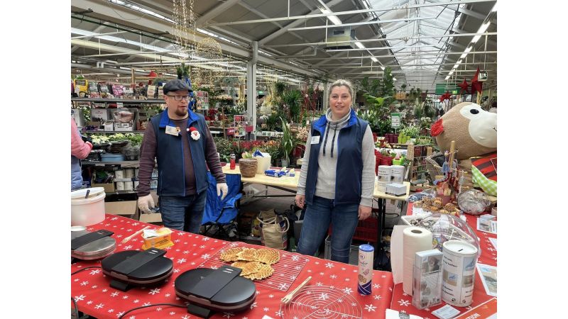 Backaktion des Tierschutzvereins im Hagebaumarkt